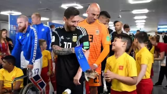 欧洲杯nba总决赛_2002欧洲篮球冠军杯决赛_欧洲篮球决赛金色奖杯