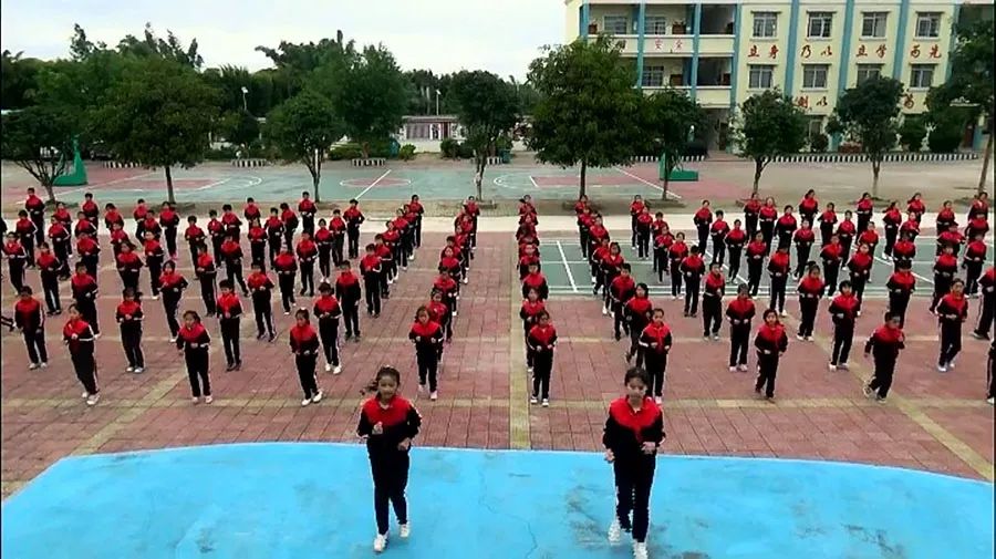 小学生消防广播体操视频_小学生消防广播体操_中小学生广播消防体操