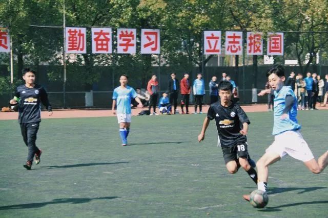 大学生足球联赛冠军_2017年大学生足球联赛冠军_大学生足球联赛历届冠军