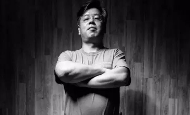 足球英文冠军读音是什么_足球冠军怎么读英文_足球冠军英语怎么说
