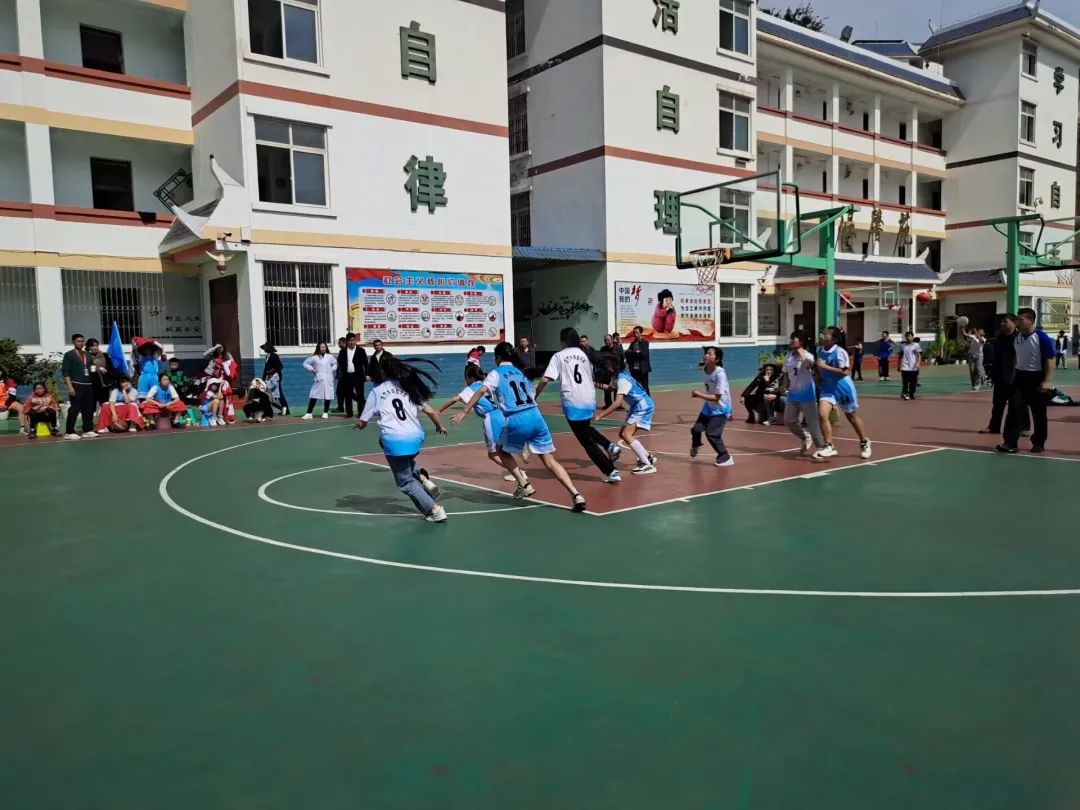 密云冠军联赛中小学篮球分区赛_密云一小篮球比赛_密云二小篮球队