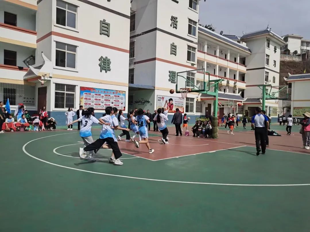 密云冠军联赛中小学篮球分区赛_密云一小篮球比赛_密云二小篮球队
