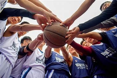 排球篮球足球规则_篮球足球排球_足球篮球排球各是什么样子